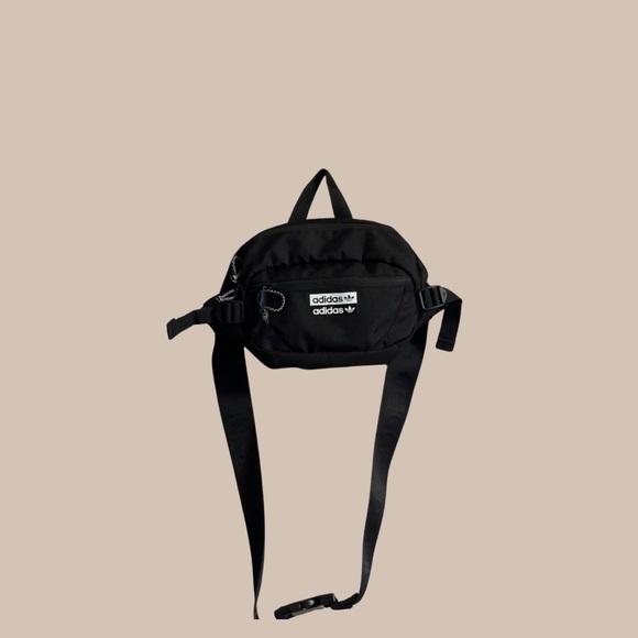 Black Adidas Fanny Pack - Picture 1 of 1